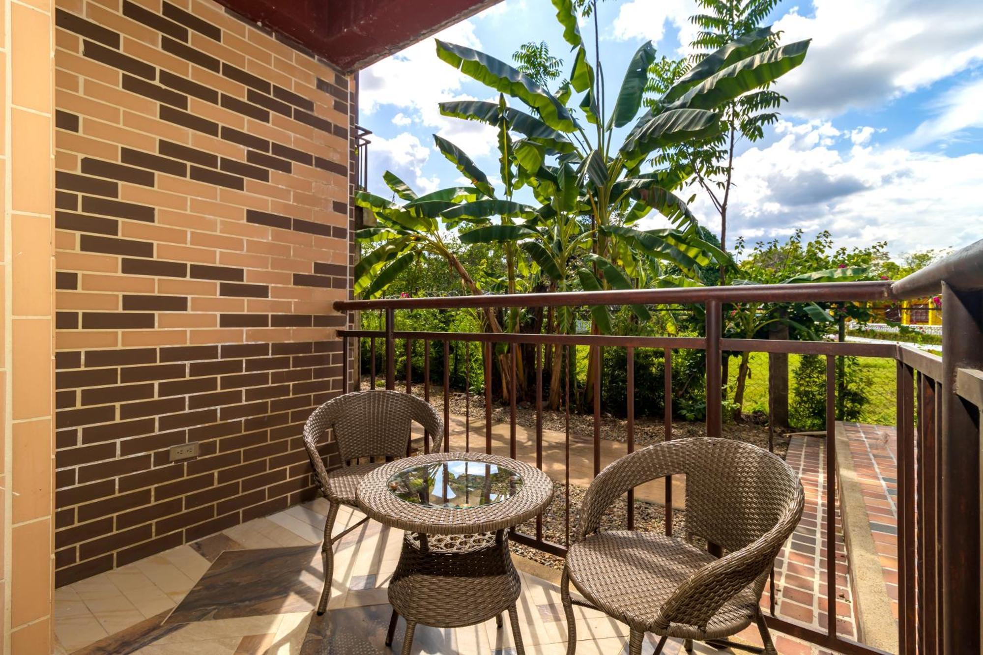 Nq Hotel Orinoquia Granja Campo Alegre Екстериор снимка
